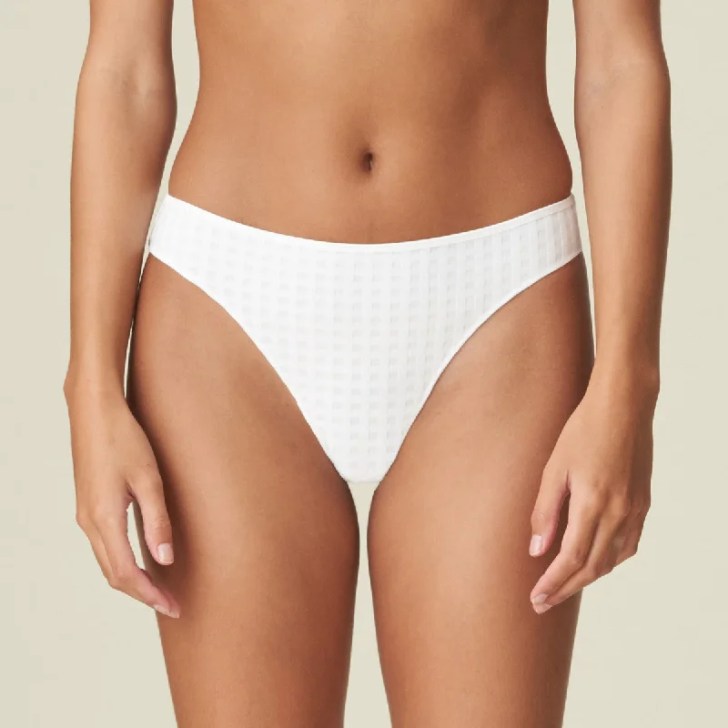 high - cut women thongs for a leg - lengthening illusionAvero Thong | White