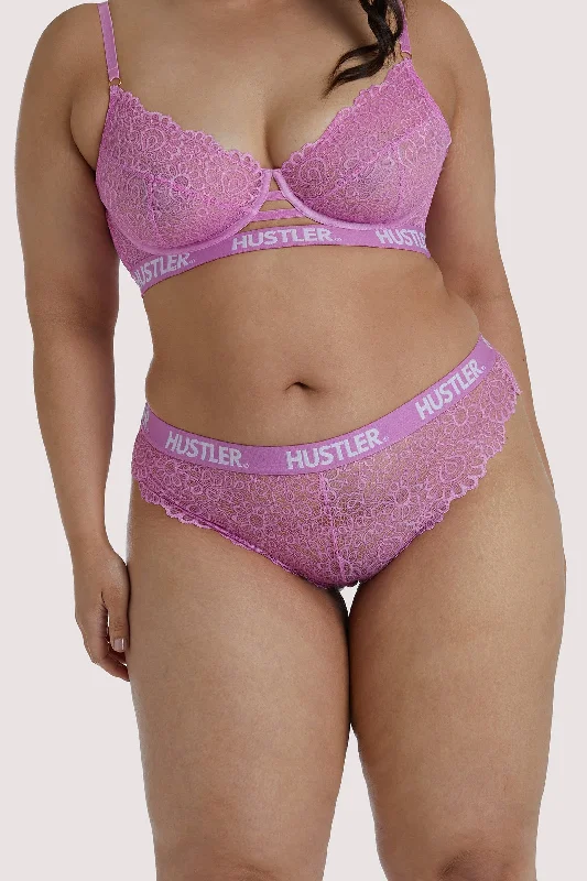 Bra with a satin finish for a luxurious look​ Branded Pink Curve Lace Brief