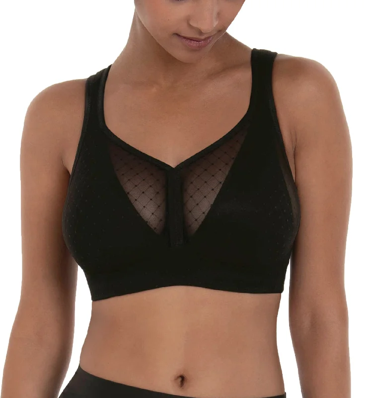 Bra with a reversible design for double the style options Rosa Faia by Anita Eve Wireless Delta Pad Bra (5211) - Black Bra with a reversible design for double the style options Rosa Faia by Anita Eve Wireless Delta Pad Bra (5211) - Black